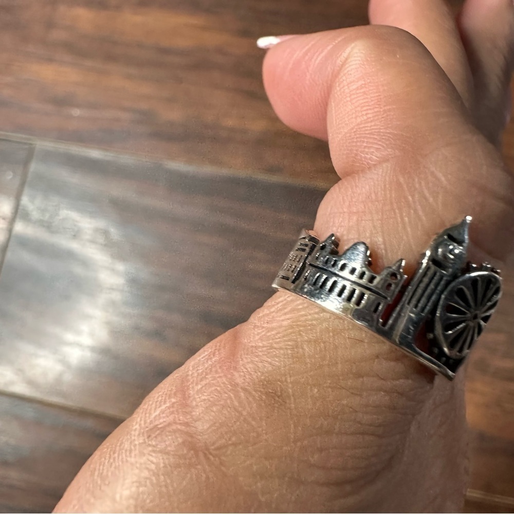 London Skyline Bracelet and Ring Set - Picture 8 of 10